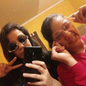 Meet your Posher, Daniela